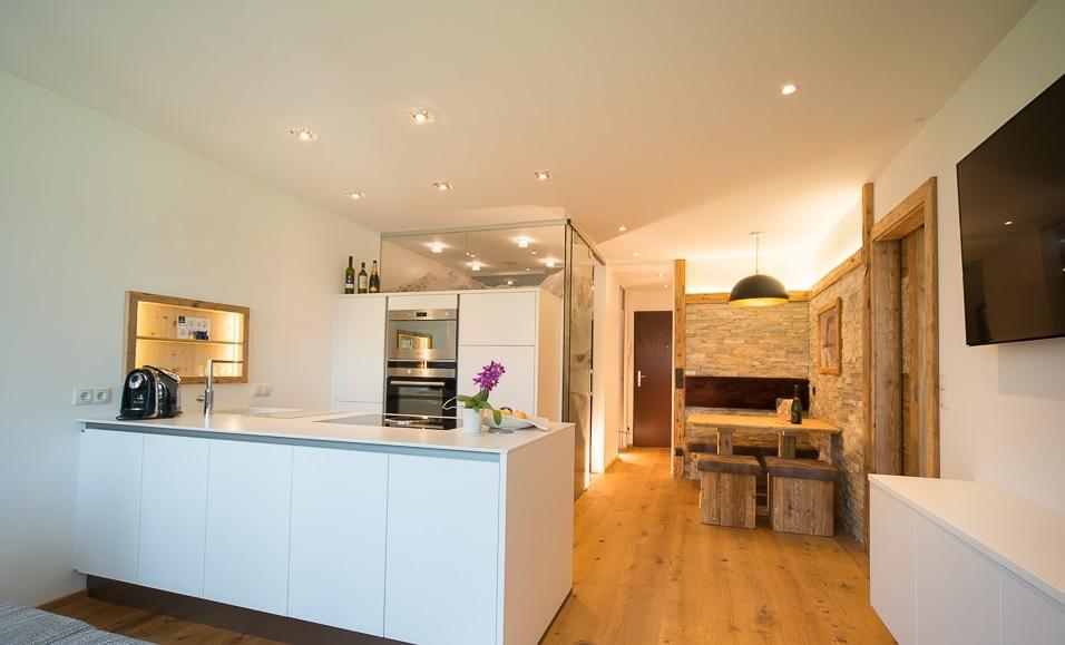 Royal Waldfeld Apartment ไมย์อาโฮเฟิน ภายนอก รูปภาพ