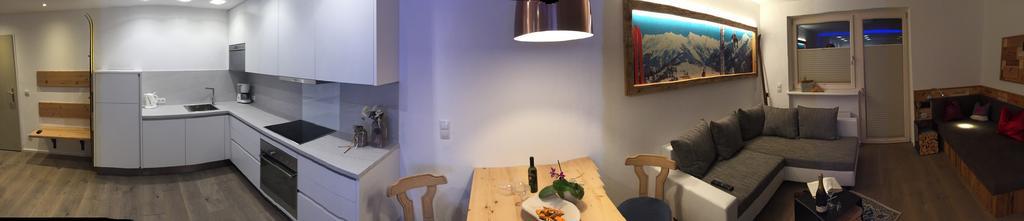Royal Waldfeld Apartment ไมย์อาโฮเฟิน ภายนอก รูปภาพ