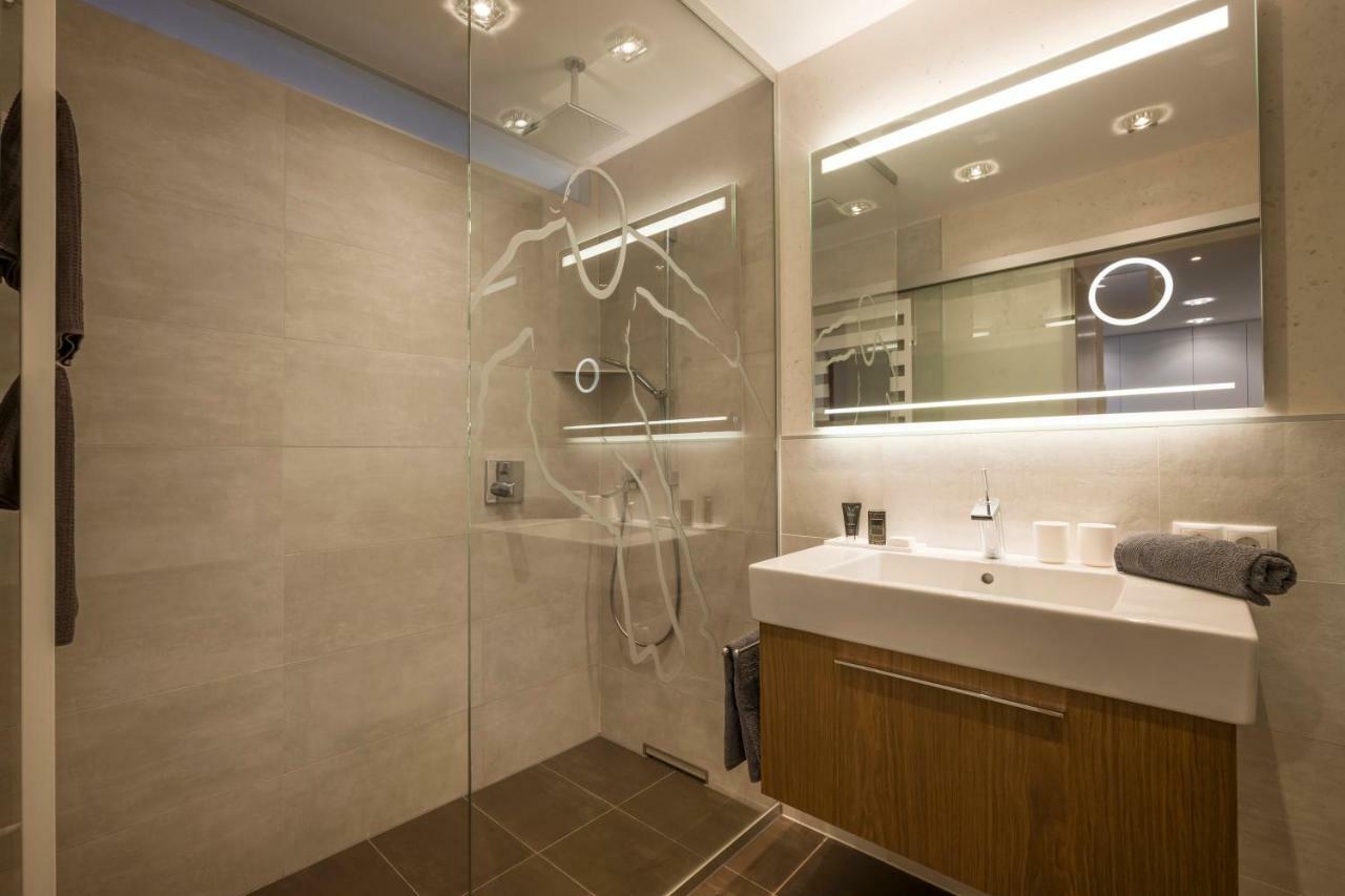 Royal Waldfeld Apartment ไมย์อาโฮเฟิน ภายนอก รูปภาพ